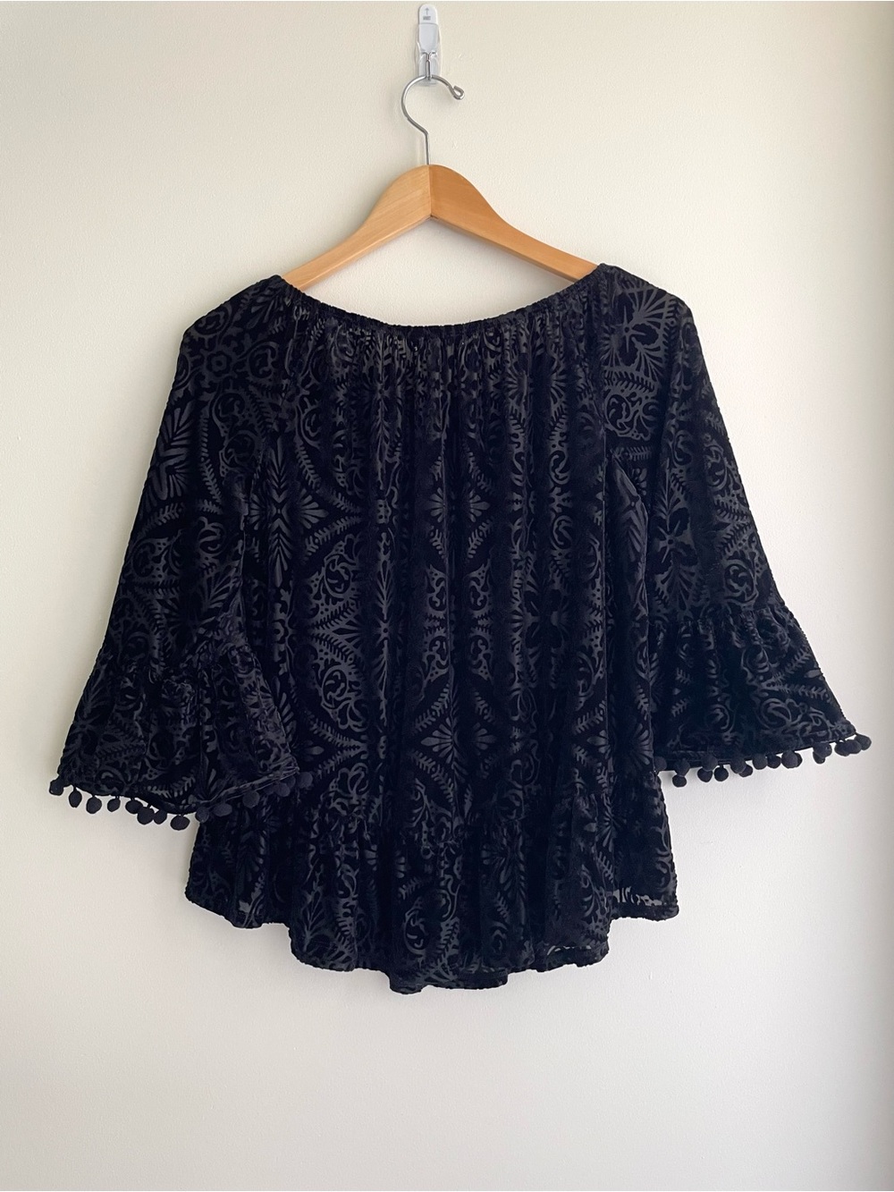 Style & Co. Black Velvet Burnout Whimsigoth Peasant Blouse Flowy Bell Sleeves - Picture 2 of 8